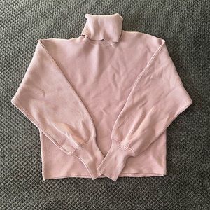 NWOT Mauve Ribbed Knit Turtleneck